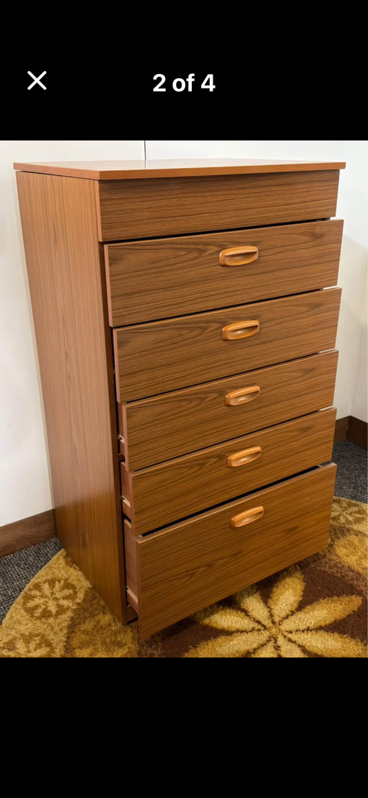 Mid century Schreiber 5 drawer chest with lift up vanity lid.