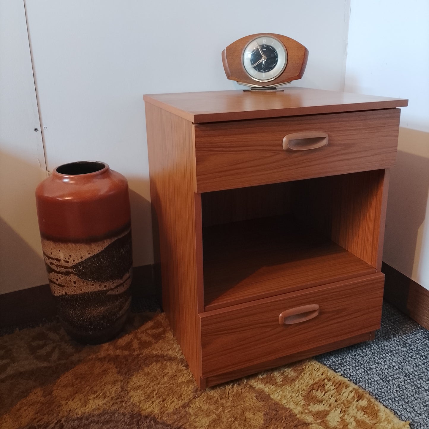 Pair of bedside cabinets by Schreiber
